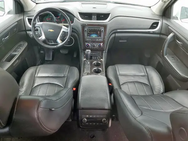 1GNKRJKD2HJ229961 2017 CHEVROLET TRAVERSE - Image 8