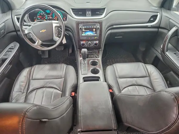 1GNKRJKD2HJ288525 2017 CHEVROLET TRAVERSE - Image 8
