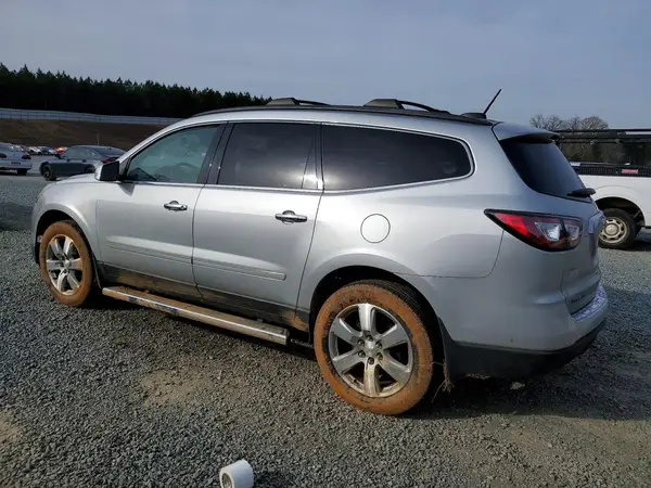 1GNKRJKD2HJ329204 2017 CHEVROLET TRAVERSE - Image 2