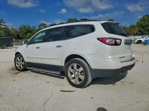 1GNKRJKD2HJ331633 2017 CHEVROLET TRAVERSE - Image 2