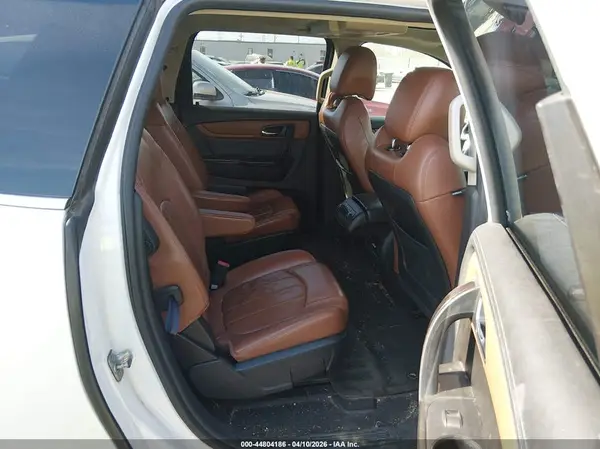 1GNKRJKD3HJ104662 2017 CHEVROLET TRAVERSE - Image 8