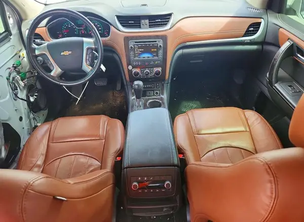 1GNKRJKD3HJ123065 2017 CHEVROLET TRAVERSE - Image 8