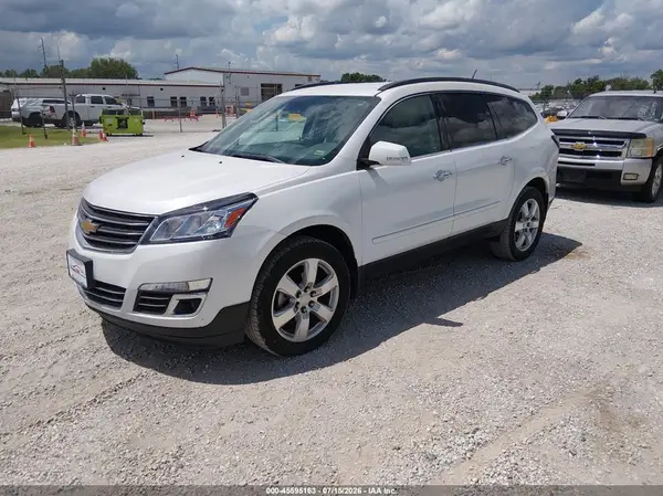 1GNKRJKD3HJ160925 2017 CHEVROLET TRAVERSE - Image 2