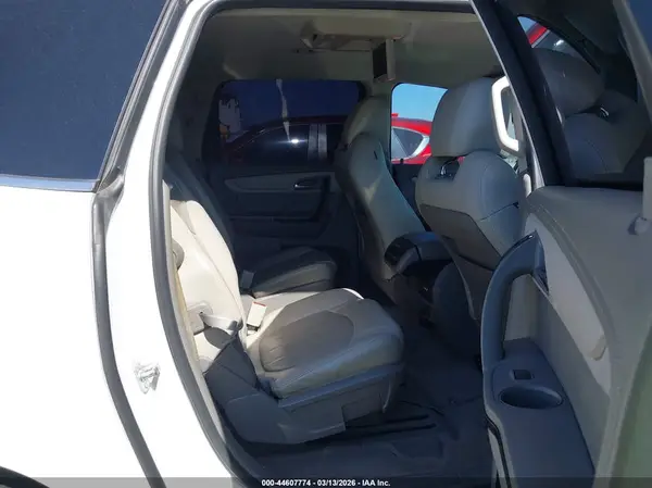 1GNKRJKD3HJ170824 2017 CHEVROLET TRAVERSE - Image 8