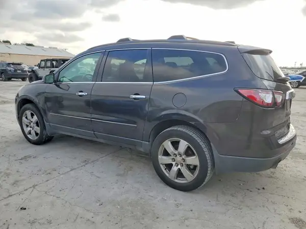 1GNKRJKD3HJ303906 2017 CHEVROLET TRAVERSE - Image 2