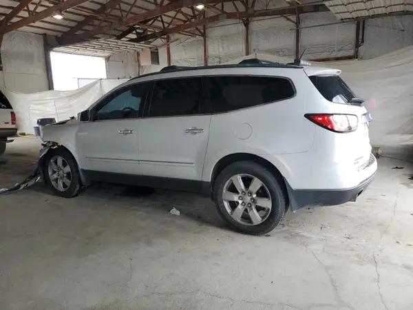 1GNKRJKD4HJ104024 2017 CHEVROLET TRAVERSE - Image 2