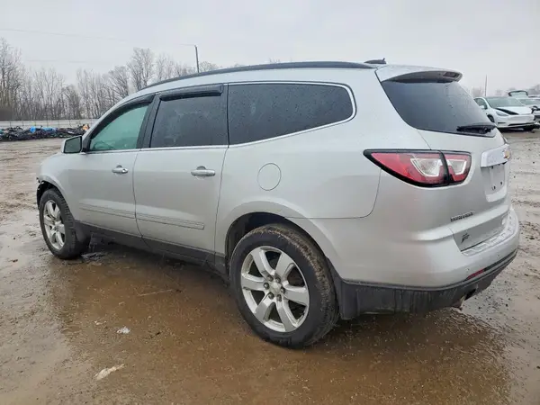 1GNKRJKD4HJ178768 2017 CHEVROLET TRAVERSE - Image 2