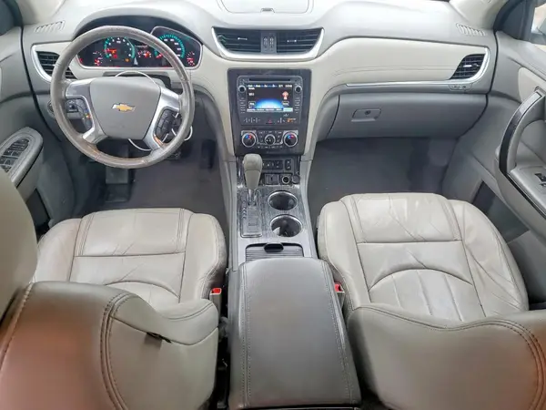 1GNKRJKD4HJ178768 2017 CHEVROLET TRAVERSE - Image 8