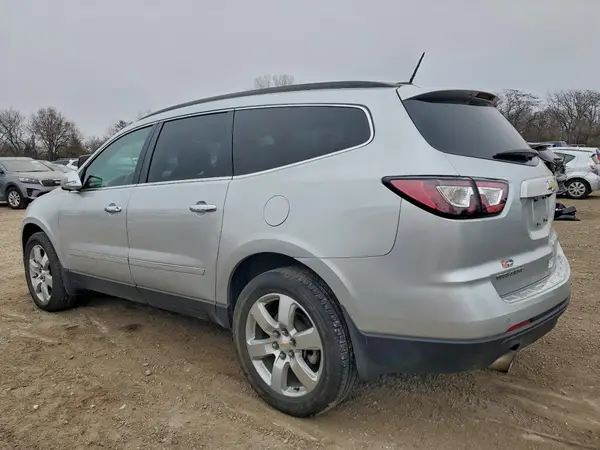 1GNKRJKD5HJ131605 2017 CHEVROLET TRAVERSE - Image 2