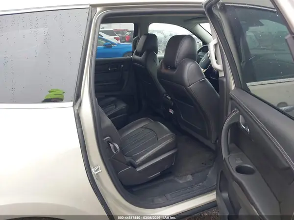 1GNKRJKD5HJ177340 2017 CHEVROLET TRAVERSE - Image 8