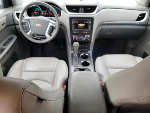 1GNKRJKD5HJ177371 2017 CHEVROLET TRAVERSE - Image 8