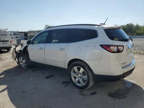 1GNKRJKD5HJ249668 2017 CHEVROLET TRAVERSE - Image 2