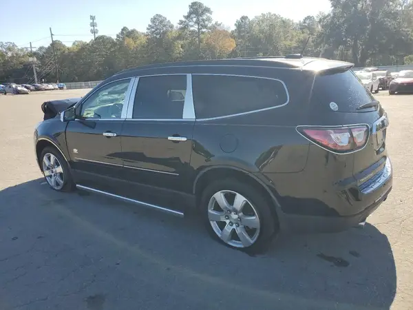 1GNKRJKD5HJ327074 2017 CHEVROLET TRAVERSE - Image 2