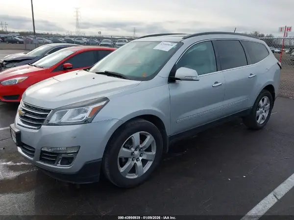 1GNKRJKD6HJ104798 2017 CHEVROLET TRAVERSE - Image 2