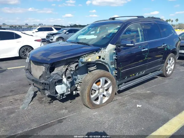 1GNKRJKD6HJ176844 2017 CHEVROLET TRAVERSE - Image 2