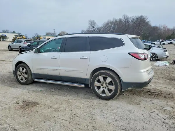 1GNKRJKD6HJ238307 2017 CHEVROLET TRAVERSE - Image 2