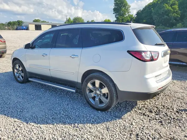 1GNKRJKD7HJ117950 2017 CHEVROLET TRAVERSE - Image 2