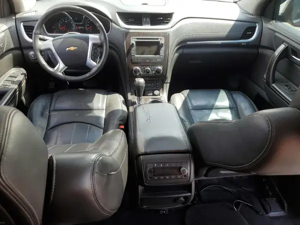 1GNKRJKD7HJ179056 2017 CHEVROLET TRAVERSE - Image 8