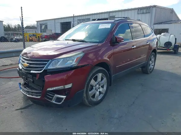 1GNKRJKD7HJ302435 2017 CHEVROLET TRAVERSE - Image 2