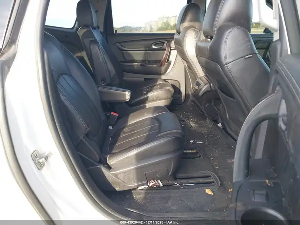 1GNKRJKD7HJ350176 2017 CHEVROLET TRAVERSE - Image 8