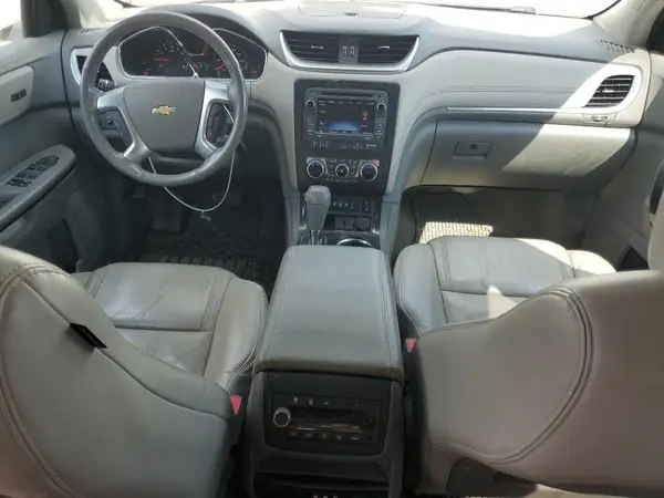 1GNKRJKD8HJ103393 2017 CHEVROLET TRAVERSE - Image 8