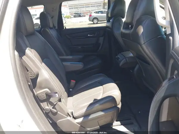 1GNKRJKD8HJ171077 2017 CHEVROLET TRAVERSE - Image 8