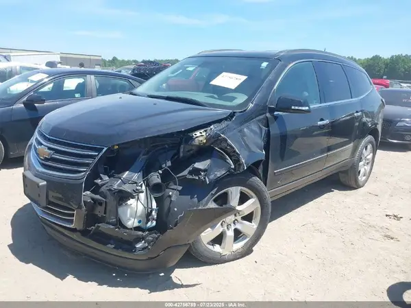 1GNKRJKD8HJ199039 2017 CHEVROLET TRAVERSE - Image 2
