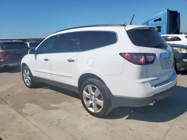 1GNKRJKD8HJ337565 2017 CHEVROLET TRAVERSE - Image 2