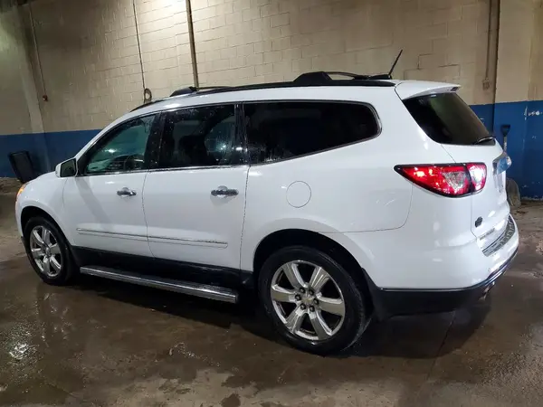 1GNKRJKD9HJ214423 2017 CHEVROLET TRAVERSE - Image 2
