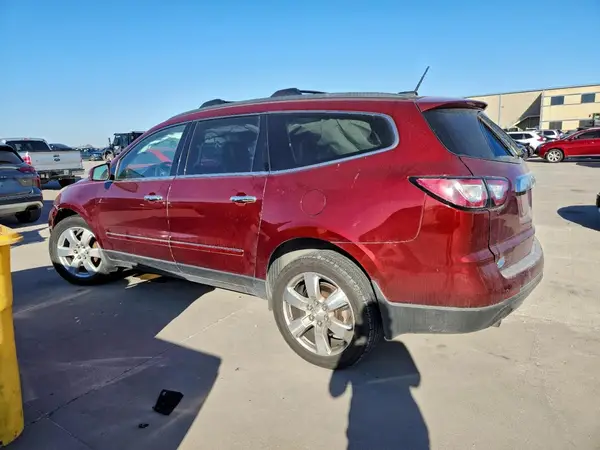 1GNKRJKDXGJ295866 2016 CHEVROLET TRAVERSE - Image 2