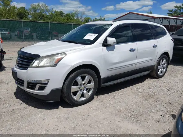1GNKRJKDXHJ162283 2017 CHEVROLET TRAVERSE - Image 2