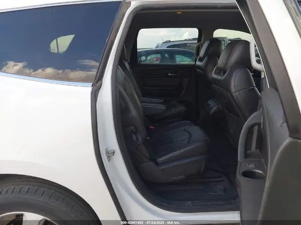 1GNKRJKDXHJ258091 2017 CHEVROLET TRAVERSE - Image 8