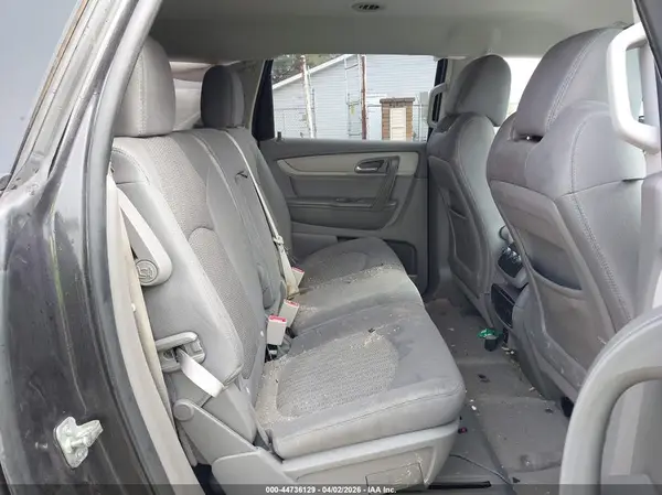 1GNKVFED0HJ215044 2017 CHEVROLET TRAVERSE - Image 8