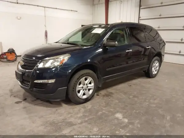 1GNKVFED0HJ233091 2017 CHEVROLET TRAVERSE - Image 2