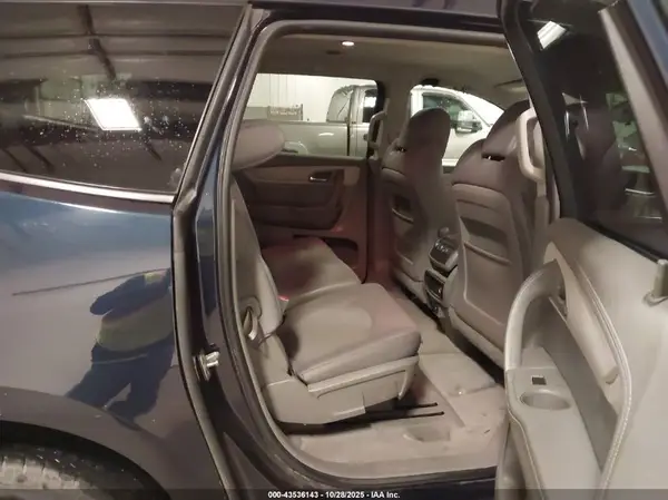 1GNKVFED0HJ233091 2017 CHEVROLET TRAVERSE - Image 8