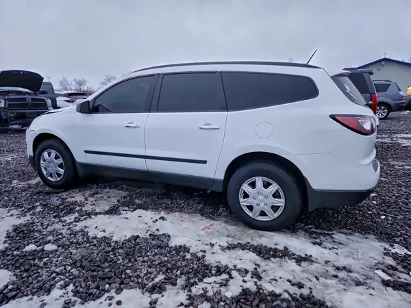 1GNKVFED0HJ347656 2017 CHEVROLET TRAVERSE - Image 2