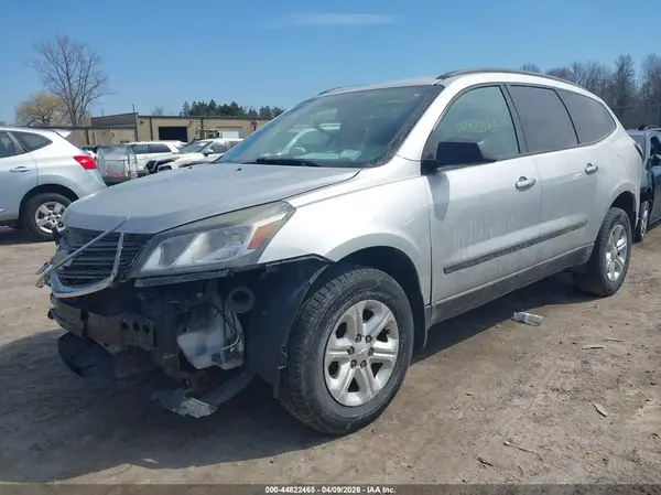 1GNKVFED1GJ106011 2016 CHEVROLET TRAVERSE - Image 2