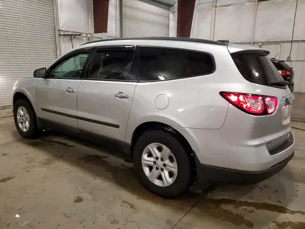 1GNKVFED1GJ223085 2016 CHEVROLET TRAVERSE - Image 2