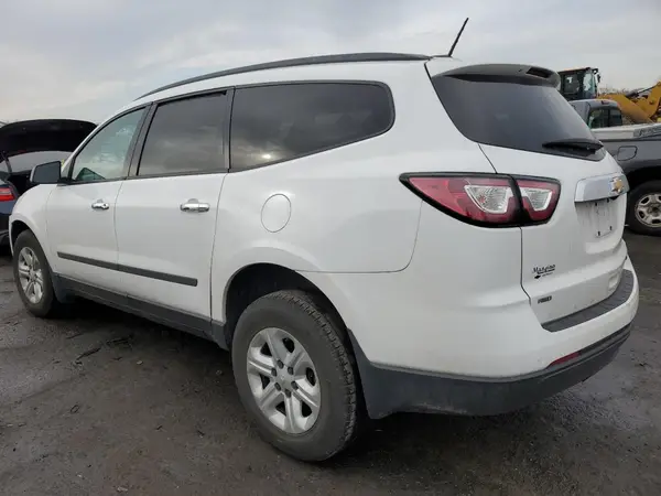 1GNKVFED1GJ315653 2016 CHEVROLET TRAVERSE - Image 2