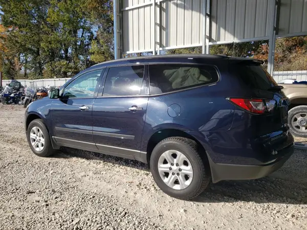 1GNKVFED1HJ183429 2017 CHEVROLET TRAVERSE - Image 2