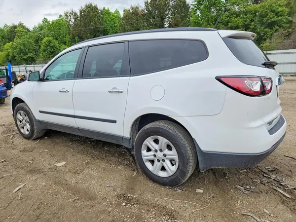 1GNKVFED1HJ257996 2017 CHEVROLET TRAVERSE - Image 2