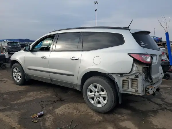 1GNKVFED1HJ336276 2017 CHEVROLET TRAVERSE - Image 2