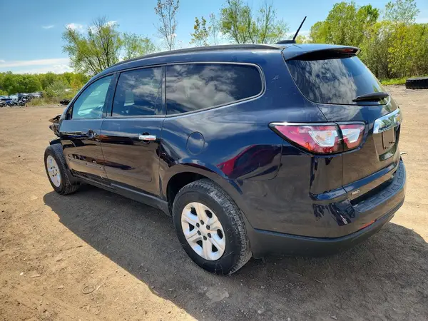 1GNKVFED2GJ198259 2016 CHEVROLET TRAVERSE - Image 2