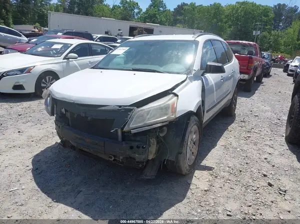 1GNKVFED2HJ238177 2017 CHEVROLET TRAVERSE - Image 2