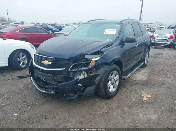 1GNKVFED2HJ256047 2017 CHEVROLET TRAVERSE - Image 2