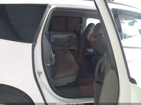 1GNKVFED3GJ151421 2016 CHEVROLET TRAVERSE - Image 8