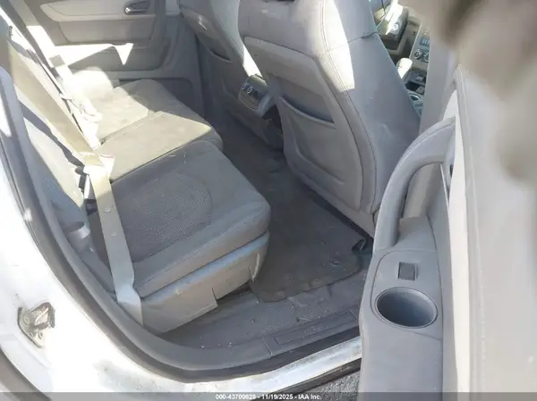 1GNKVFED3HJ297867 2017 CHEVROLET TRAVERSE - Image 8