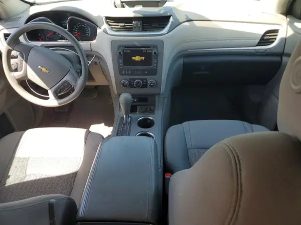 1GNKVFED4HJ144656 2017 CHEVROLET TRAVERSE - Image 8