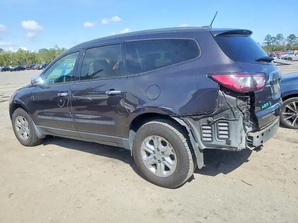 1GNKVFED4HJ327734 2017 CHEVROLET TRAVERSE - Image 2