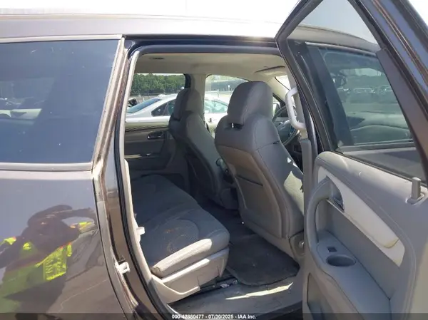 1GNKVFED4HJ333517 2017 CHEVROLET TRAVERSE - Image 8